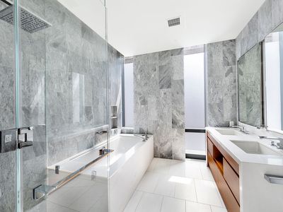 277 5th Ave #15D