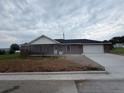 104 N Julie St