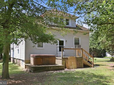 8001 Dogwood Rd