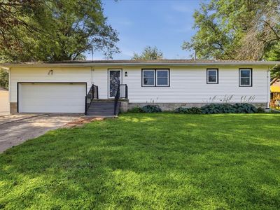 Property at 402 Garfield St, Shenandoah, IA