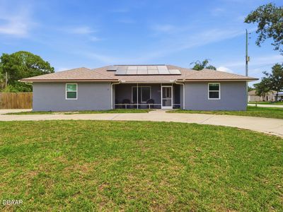 602 Lake Dr