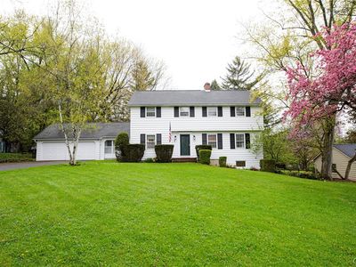 512 Maple Dr