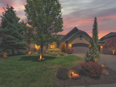2229 E Viscaya Dr