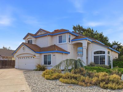 Property at 8784 Hawkesbury Ct, Elk Grove, CA