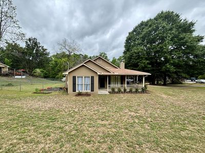 131 Lee Road 2059