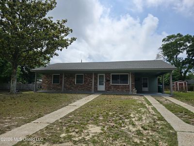 2330 Middlecoff Dr