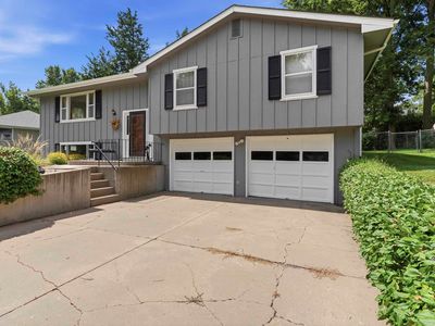3015 Tamarak Dr