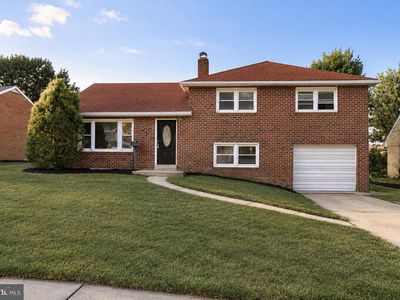 1259 W College Ave