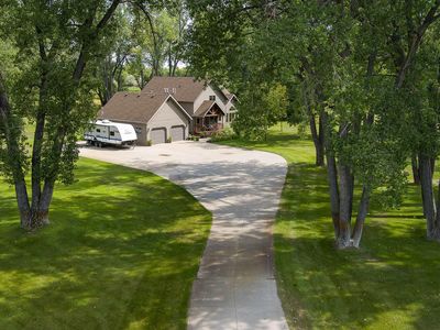 3201 Tavis Rd