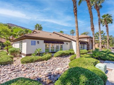 231 W Horizon Ridge Pkwy APT 814