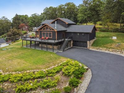 8 Sutton Rd