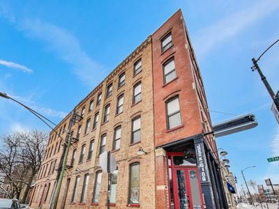 1329 W Chicago Ave APT 2R