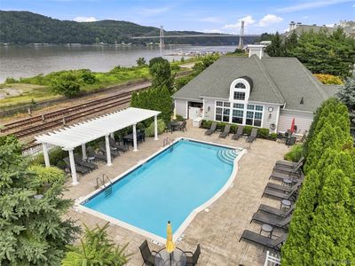 308 Bridgeview Drive