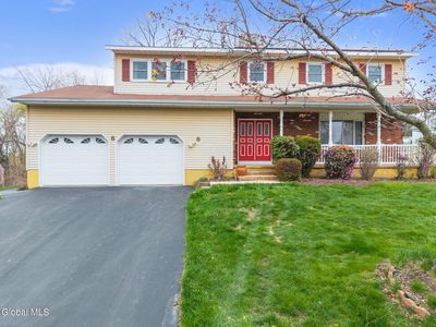 8 Windlass Drive