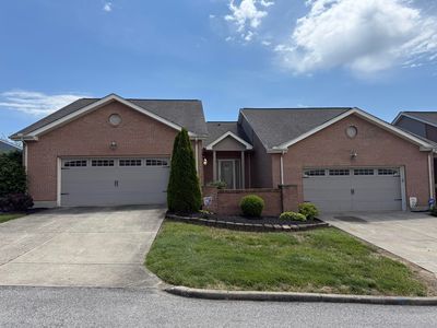 Property at 1861 Quarry Oaks Dr, Florence, KY