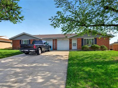 5454 Bromwick Dr
