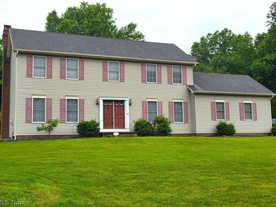 220 Montgomery Dr