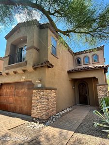 5801 N Paloma Ridge Ln