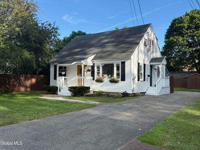 8 Oakland Drive