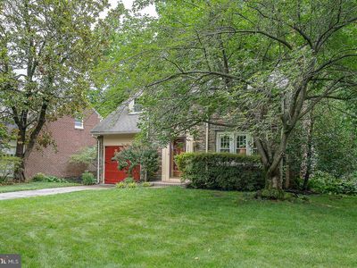 525 W Beechtree Ln