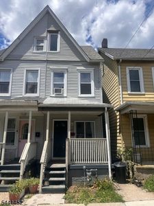 35A Bennett St