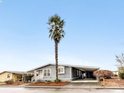 1302 Pioneer Way Space 120