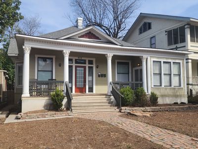 423 W MAGNOLIA AVE