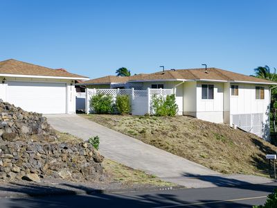 68-3776 Mahina St