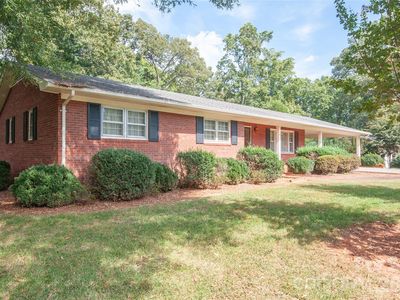 2607 Montgomery Dr