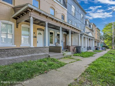 1412 Linden St