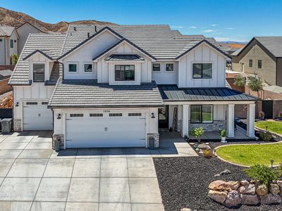 1504 E Black Brush Dr