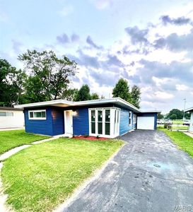 1305 Saint Jean St