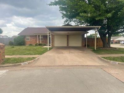 1208 S Bouziden Dr