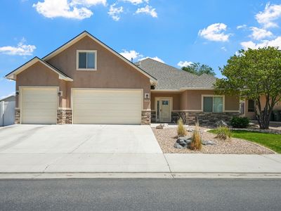 196 Night Hawk Dr