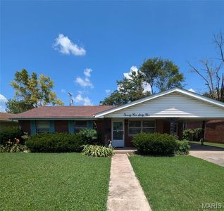 2465 Saint Clair Ave