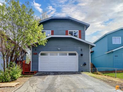 8091 Pinebrook Cir