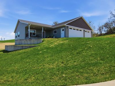 36000 Sheila Boulevard