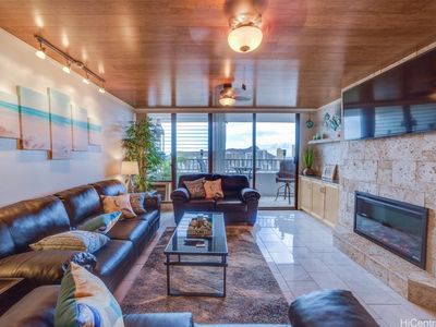 2240 Kuhio Ave APT 3203