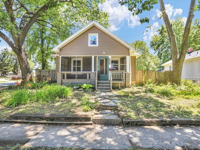 810 N Busey Ave