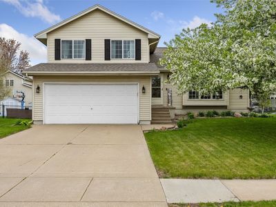 618 Huntington Ridge Rd NE