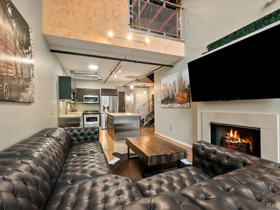 614 S Troy St Unit 202