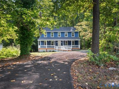 3611 Locust Ct