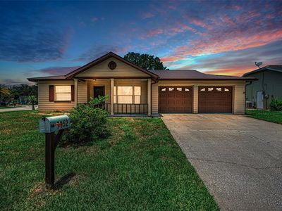 7952 Foxwood Dr