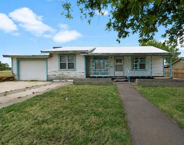 Property at 1313 Stadium Ave, Big Spring, TX