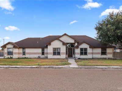 Property at 107 Mockingbird Ln, La Villa, TX
