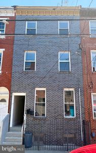 2223 N Howard St