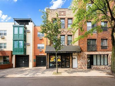 10 Bay Ridge Ave #1