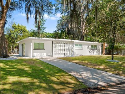 1919 NE 17th Dr