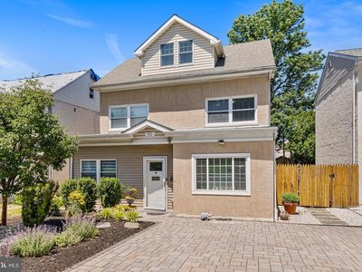 50 Wentworth Ln