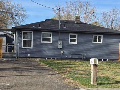 1925 Poplar Ave